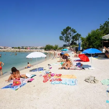 Apartament One Palm Podstrana