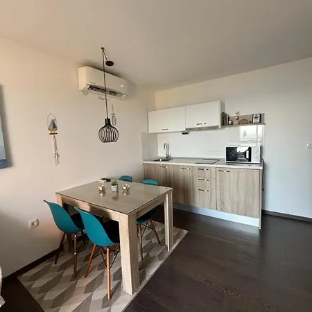 One Palm Apartament *
