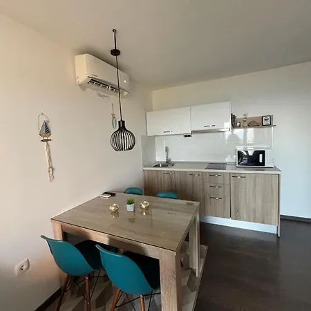 One Palm Apartament