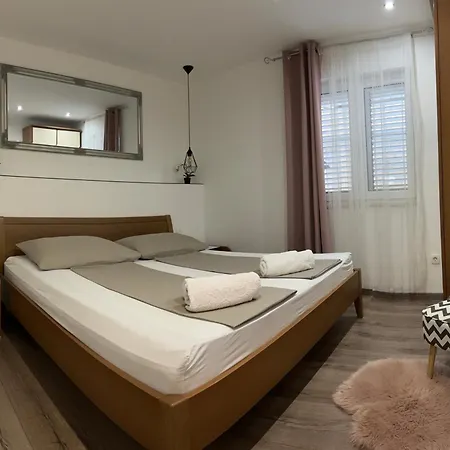 Apartament One Palm Podstrana
