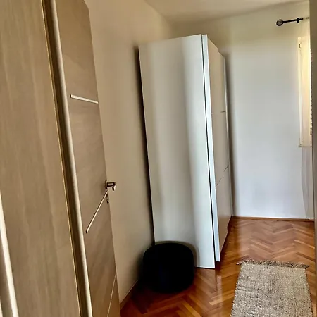 Apartament One Palm Podstrana